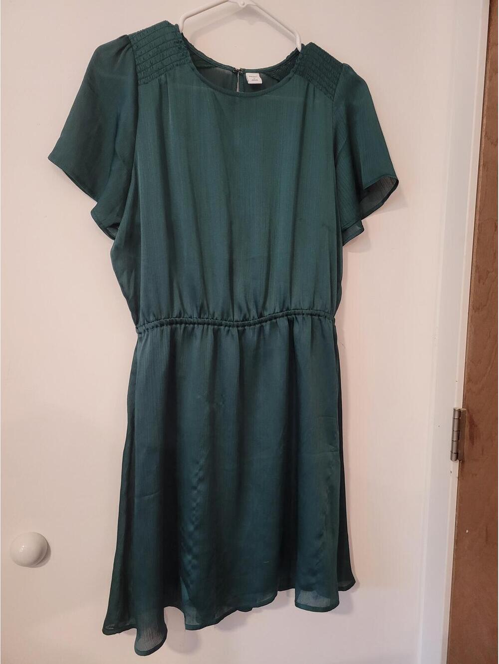 Dark Green Short Sleeve Dress with Smocked Shoulders